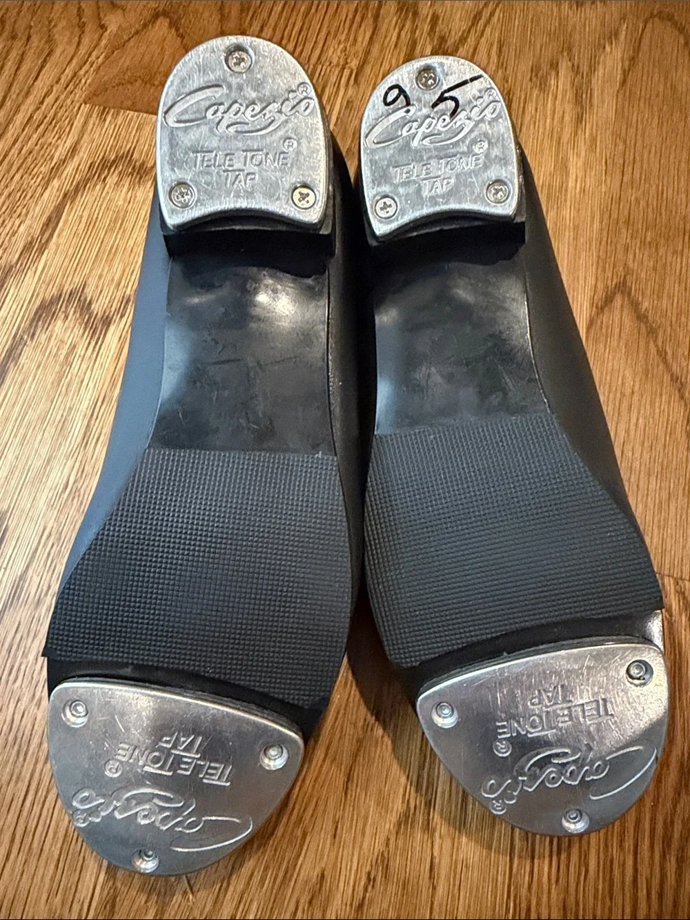 Capezio Child’s Tap Shoes in Black
